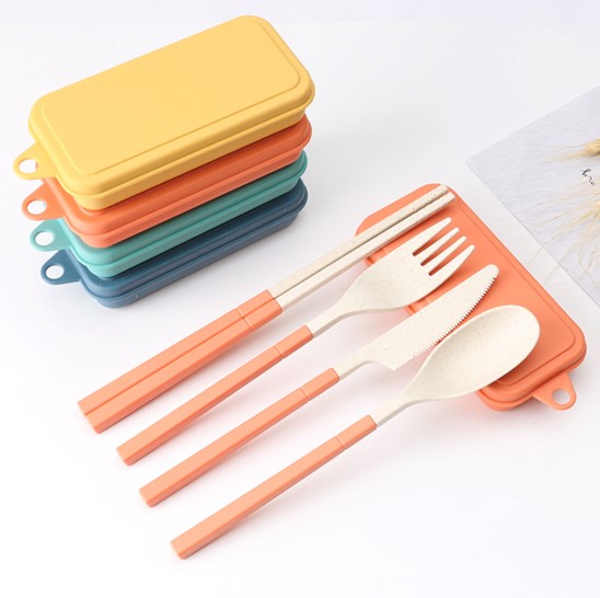 Eco Friendly Cream Wheat Travel Cutlery Set 